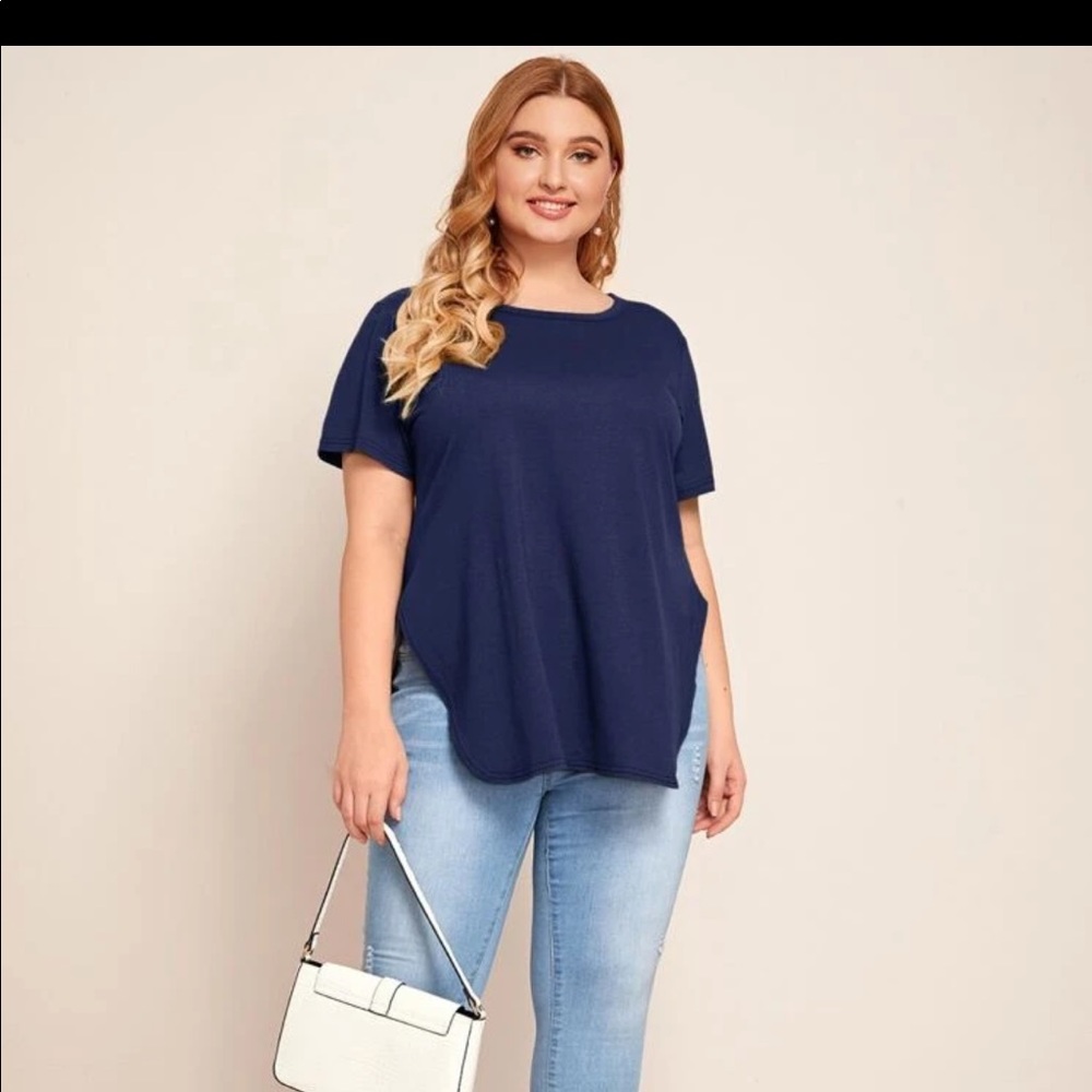Split hem tee